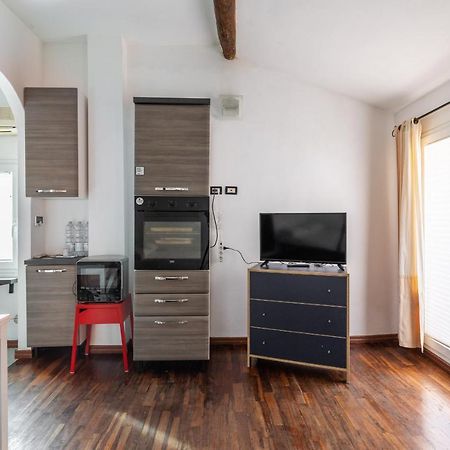 Studio Malcontenti Con Terrazzo By Wonderful Ltaly Bologna Buitenkant foto