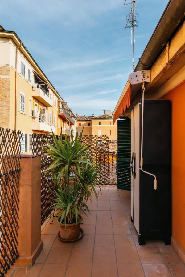 Studio Malcontenti Con Terrazzo By Wonderful Ltaly Bologna Buitenkant foto
