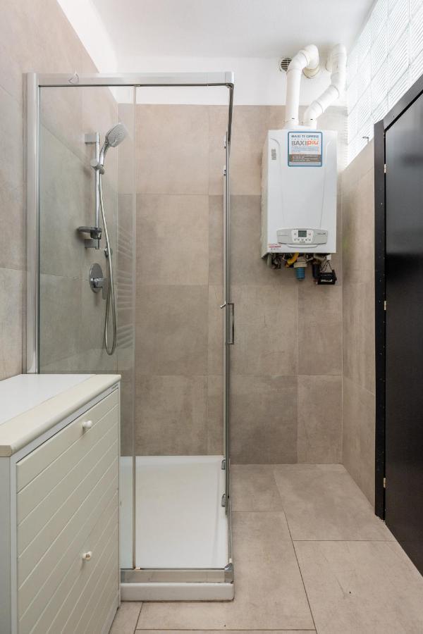 Studio Malcontenti Con Terrazzo By Wonderful Ltaly Bologna Buitenkant foto
