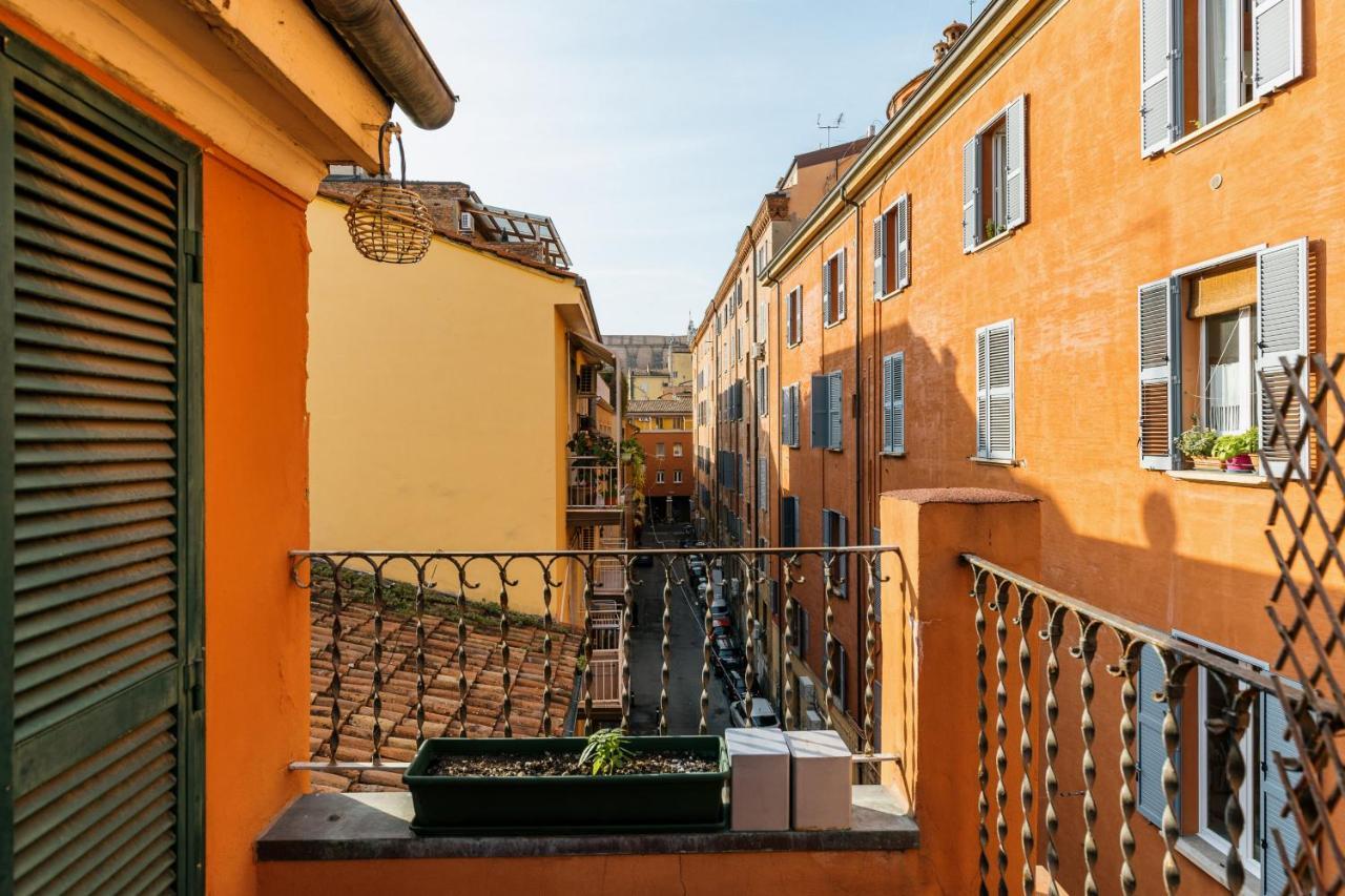 Studio Malcontenti Con Terrazzo By Wonderful Ltaly Bologna Buitenkant foto