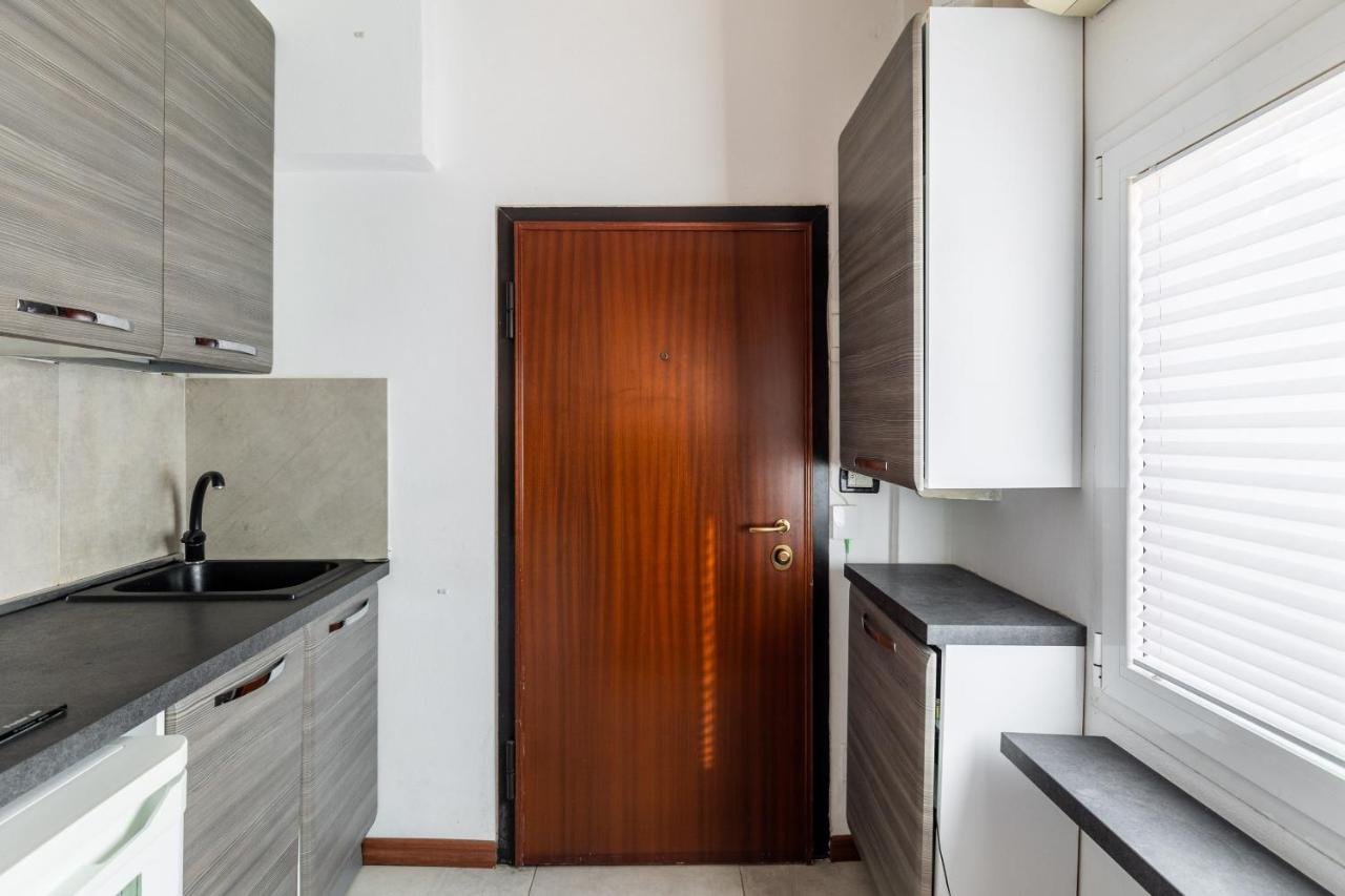 Studio Malcontenti Con Terrazzo By Wonderful Ltaly Bologna Buitenkant foto